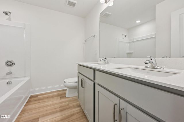 513 Hipwood Drive, Zebulon, NC 27597