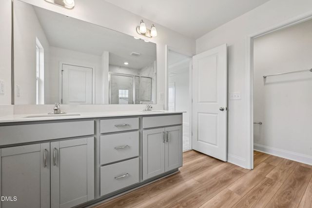 513 Hipwood Drive, Zebulon, NC 27597