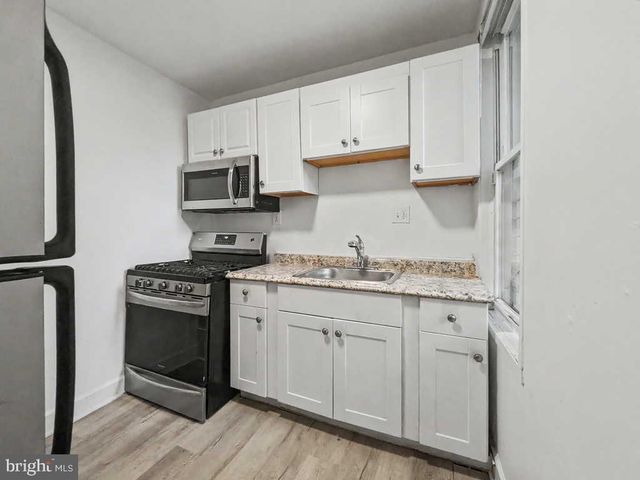 1918 PENROSE AVE, Baltimore, MD 21223