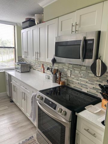 2255 LINDELL Boulevard 4311, Delray Beach, FL 33444