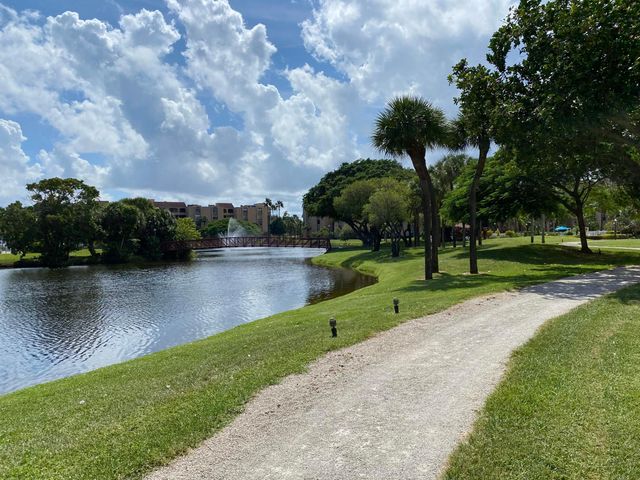 2255 LINDELL Boulevard 4311, Delray Beach, FL 33444