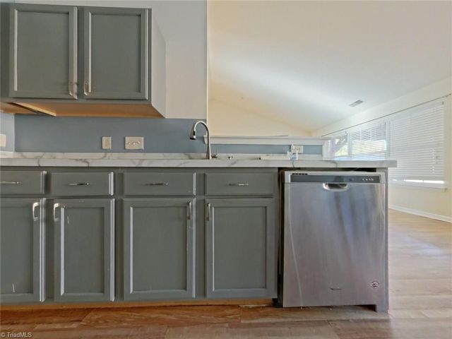 790 Avalon Springs Court, High Point, NC 27265