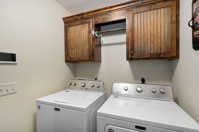 422 Spring Creek Road, Clever, MO 65631