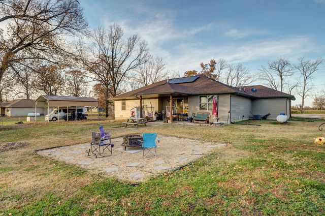 422 Spring Creek Road, Clever, MO 65631
