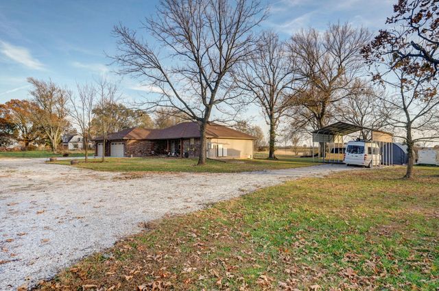 422 Spring Creek Road, Clever, MO 65631