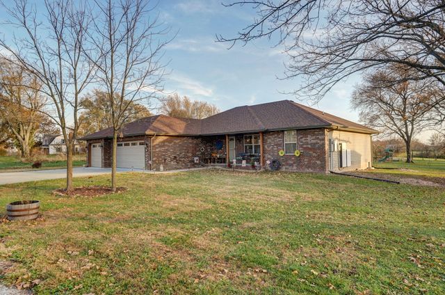 422 Spring Creek Road, Clever, MO 65631
