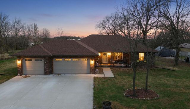 422 Spring Creek Road, Clever, MO 65631
