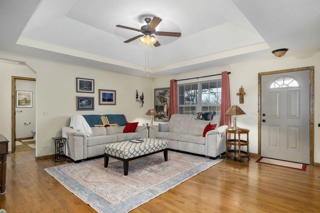 422 Spring Creek Road, Clever, MO 65631