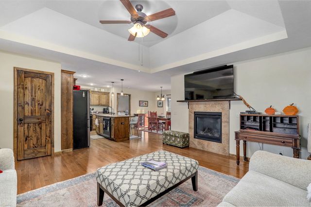 422 Spring Creek Road, Clever, MO 65631