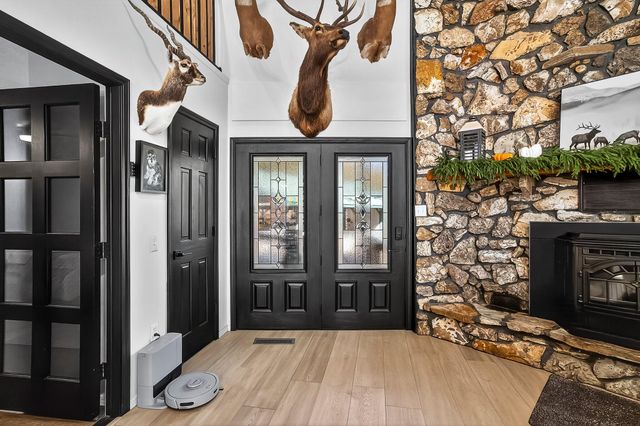 3378 Warner Road, Crane, MO 65633