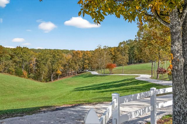 3378 Warner Road, Crane, MO 65633