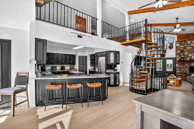 3378 Warner Road, Crane, MO 65633