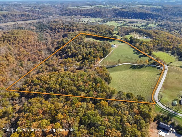 3378 Warner Road, Crane, MO 65633