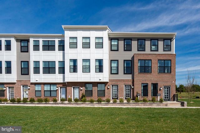 132 LEONA STEWART LN, Pennington, NJ 08534