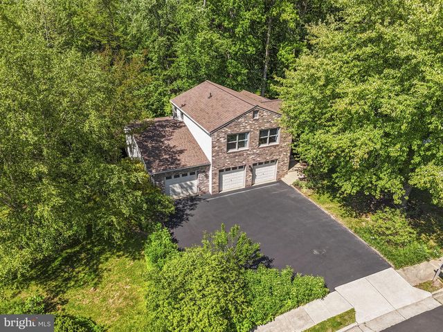12484 WENDELL HOLMES RD, Herndon, VA 20171