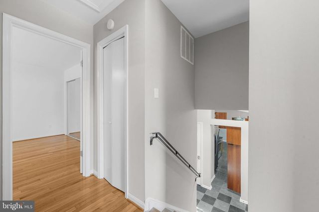 12484 WENDELL HOLMES RD, Herndon, VA 20171
