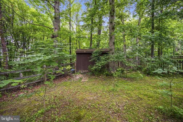 12484 WENDELL HOLMES RD, Herndon, VA 20171