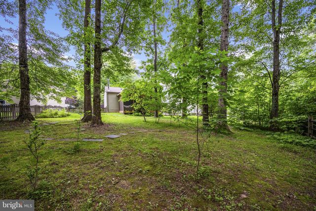 12484 WENDELL HOLMES RD, Herndon, VA 20171