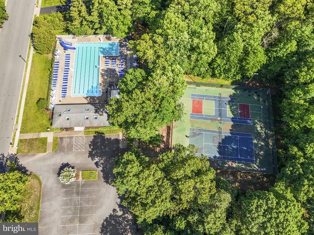 12484 WENDELL HOLMES RD, Herndon, VA 20171