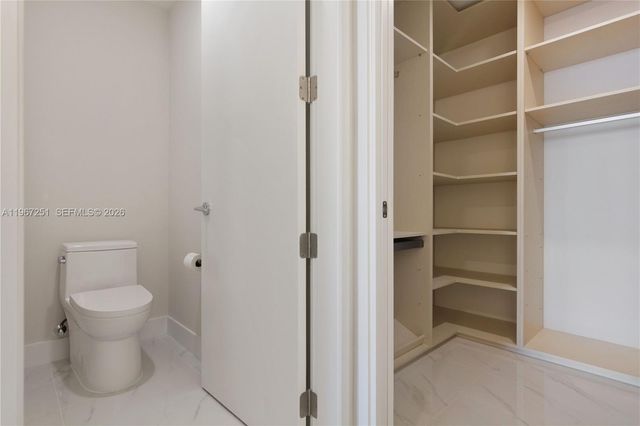 700 NE 24 2406, Miami, FL 33137