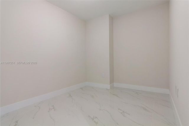 700 NE 24 2406, Miami, FL 33137