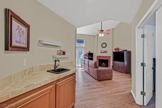 8405 Haven Brook Court, Las Vegas, NV 89128