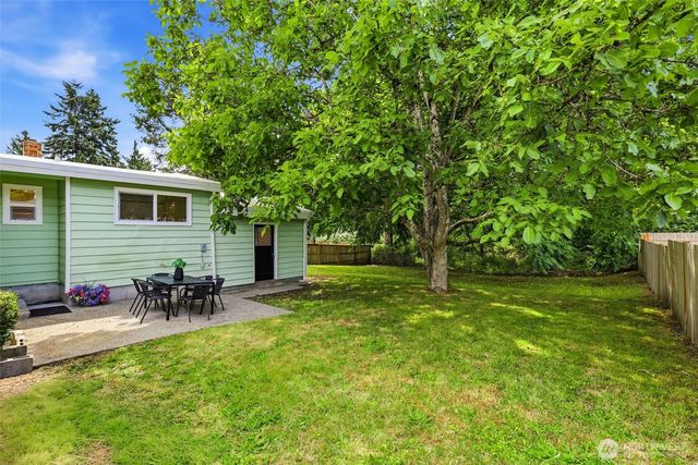 20211 24th Avenue NE, Shoreline, WA 98155