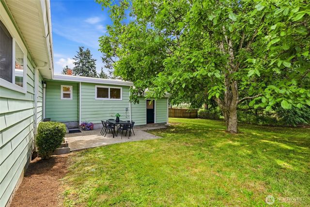 20211 24th Avenue NE, Shoreline, WA 98155