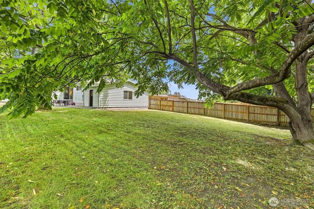 20211 24th Avenue NE, Shoreline, WA 98155