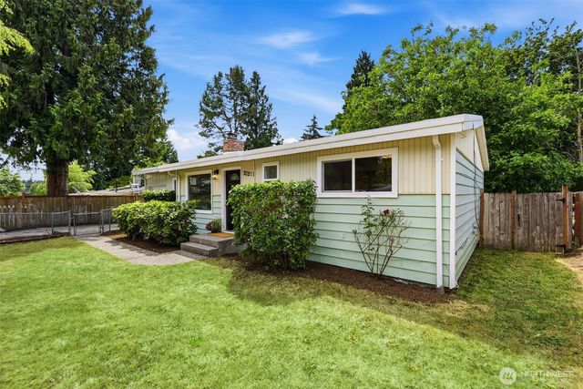 20211 24th Avenue NE, Shoreline, WA 98155