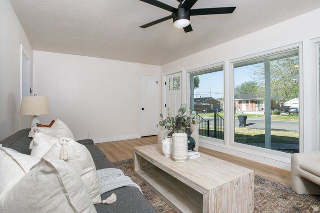 3146 S VIVIAN ST, Magna, UT 84044