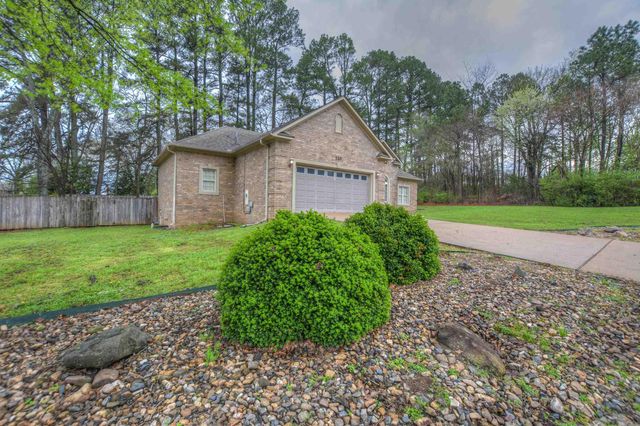 110 Shady Woods Court, Hot Springs, AR 71901