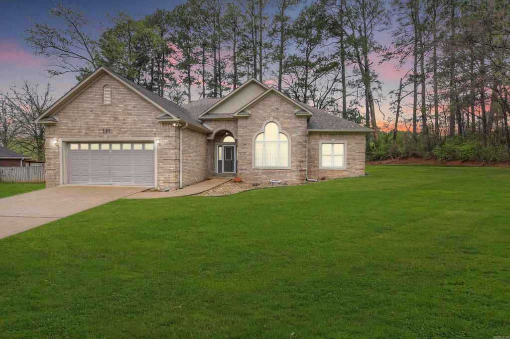 110 Shady Woods Court, Hot Springs, AR 71901