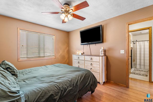 215 W Apple St Street, Tea, SD 57064