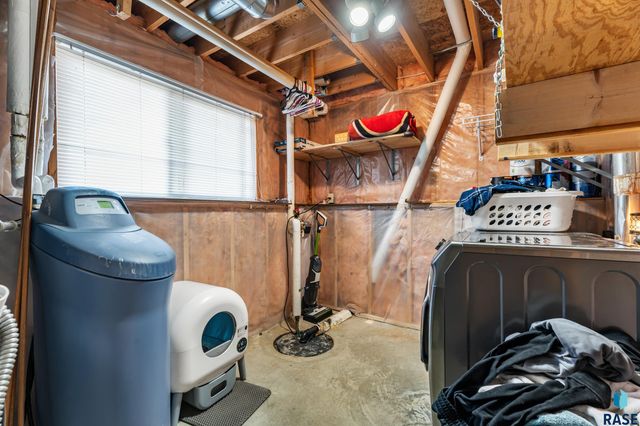 215 W Apple St Street, Tea, SD 57064