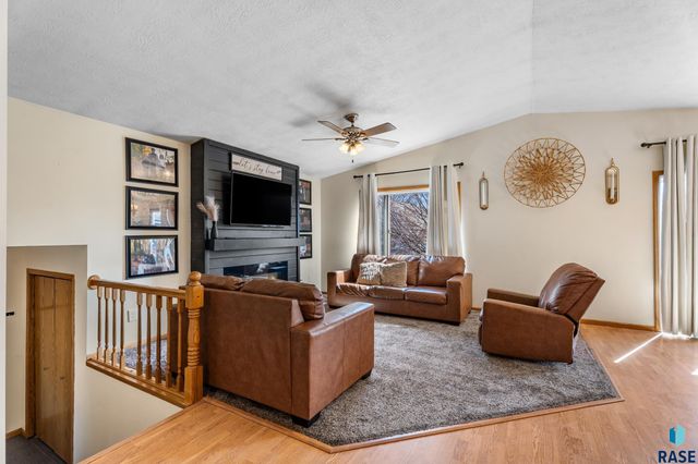 215 W Apple St Street, Tea, SD 57064