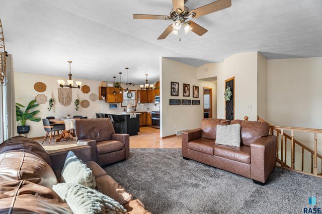 215 W Apple St Street, Tea, SD 57064