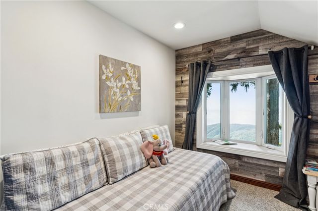 22988 Valley View, Crestline, CA 92325
