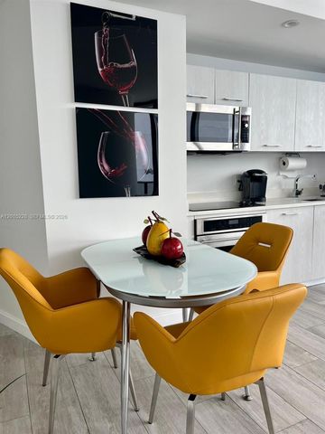 55 SW 9th St 3308, Miami, FL 33130