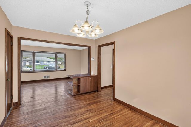 9107 14th Avenue S, Bloomington, MN 55425