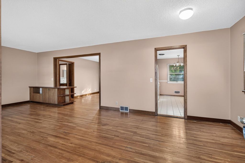 9107 14th Avenue S, Bloomington, MN 55425 — photo 3