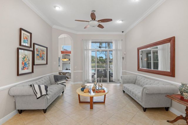 10812 Castle Oak Drive, Boynton Beach, FL 33473