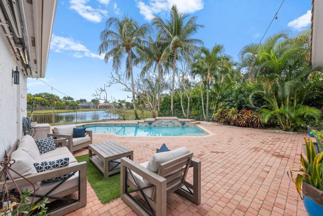 10812 Castle Oak Drive, Boynton Beach, FL 33473