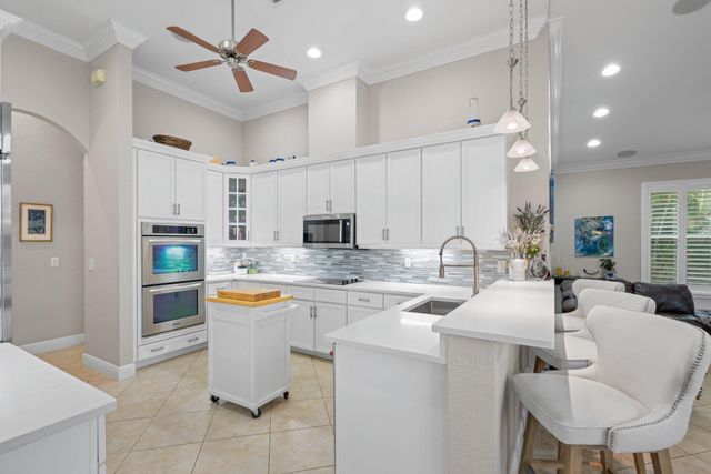 10812 Castle Oak Drive, Boynton Beach, FL 33473