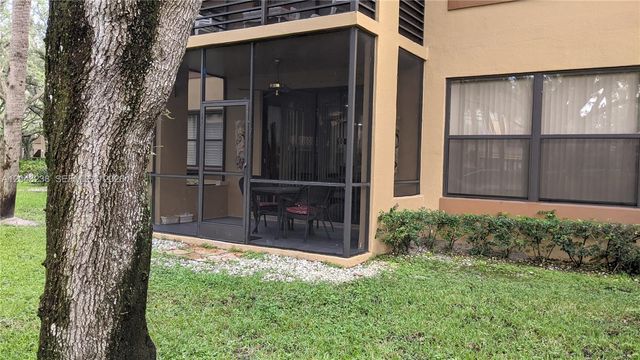 15509 N Miami Lakeway N 102, Miami Lakes, FL 33014