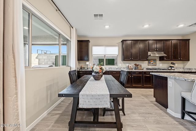 17262 W BUTLER Avenue, Waddell, AZ 85355