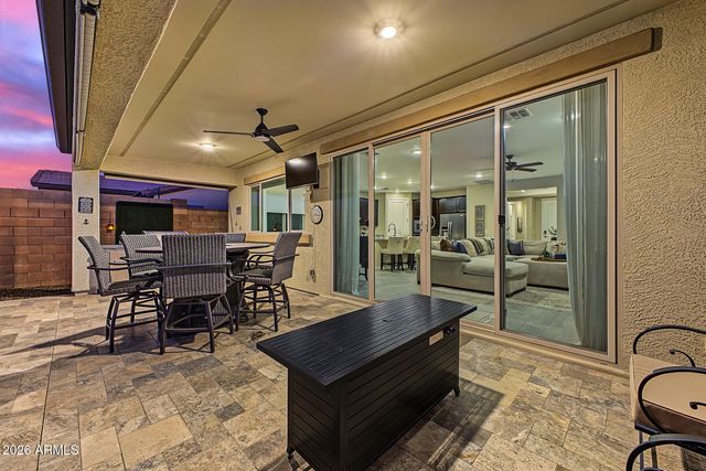 17262 W BUTLER Avenue, Waddell, AZ 85355