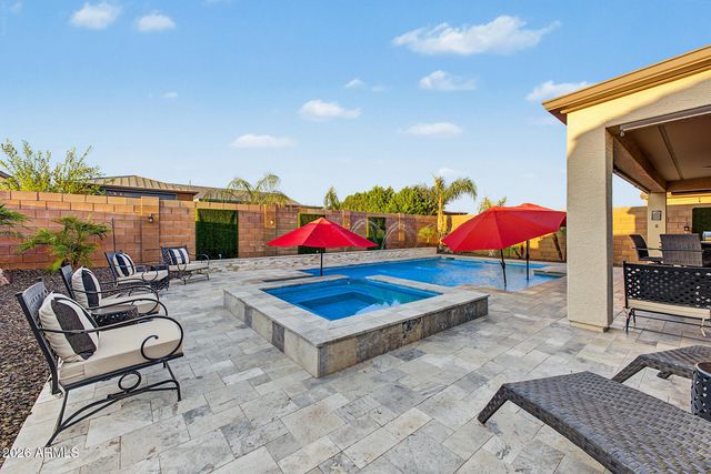 17262 W BUTLER Avenue, Waddell, AZ 85355