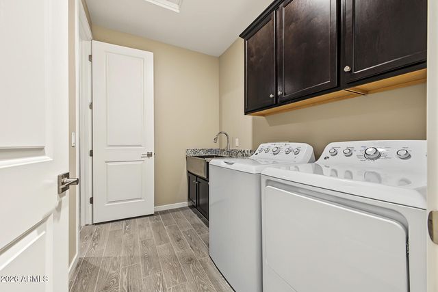 17262 W BUTLER Avenue, Waddell, AZ 85355