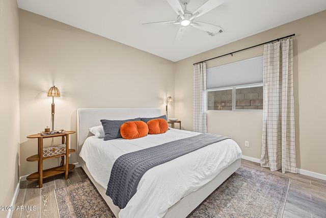 17262 W BUTLER Avenue, Waddell, AZ 85355